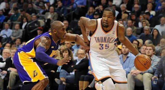 他在传球深 他在传球深