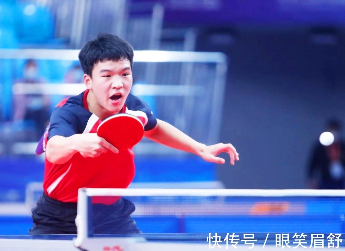 功过人和三 功过人和三