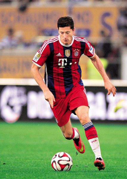 足球领域出 足球领域出